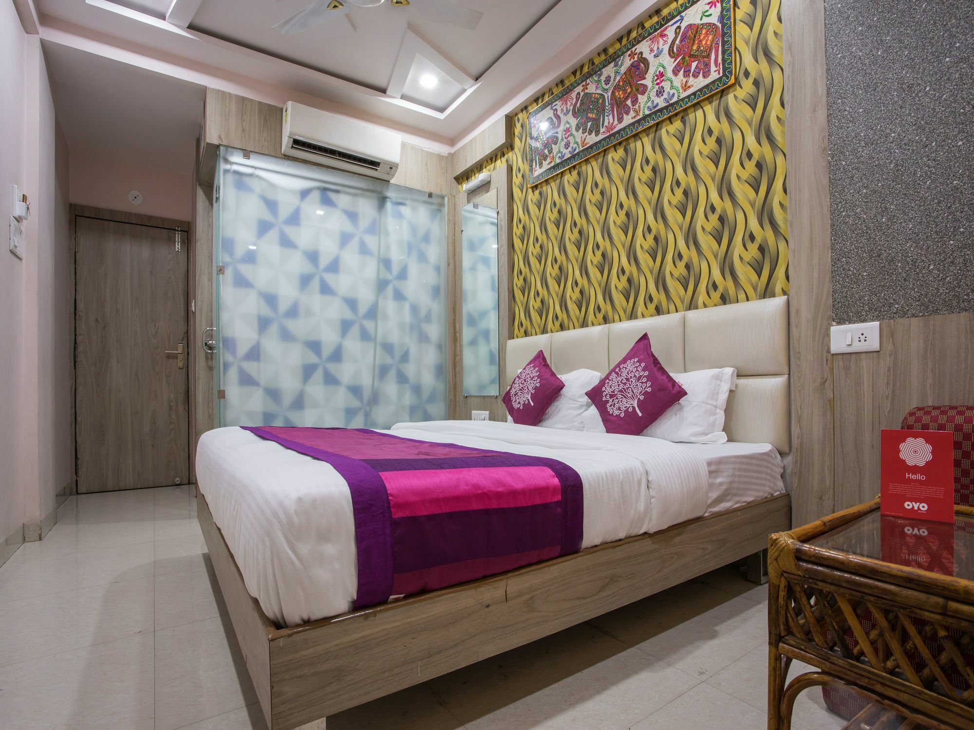 Oyo 2403 Hotel Aamantran Avenue Уджайн Екстериор снимка